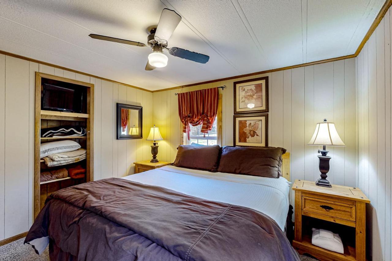 Pine Woods Cabin McHenry Dış mekan fotoğraf