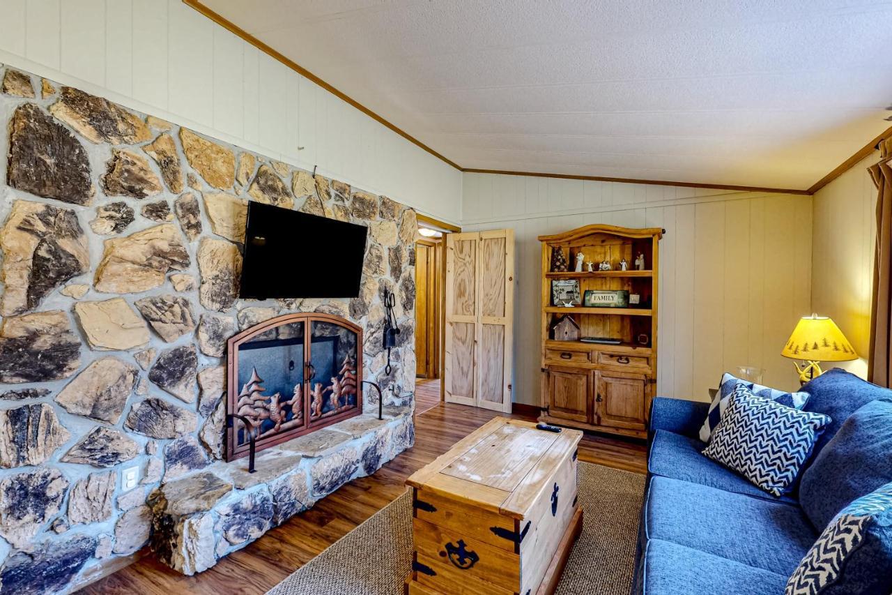 Pine Woods Cabin McHenry Dış mekan fotoğraf